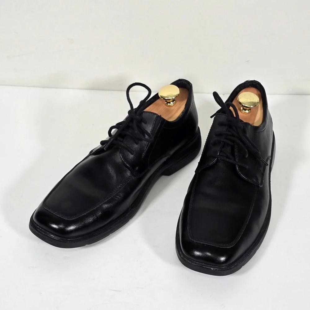 Skechers Leather Caswell Oxford Mens 10 Black Square Toe Memory Foam FLAWED